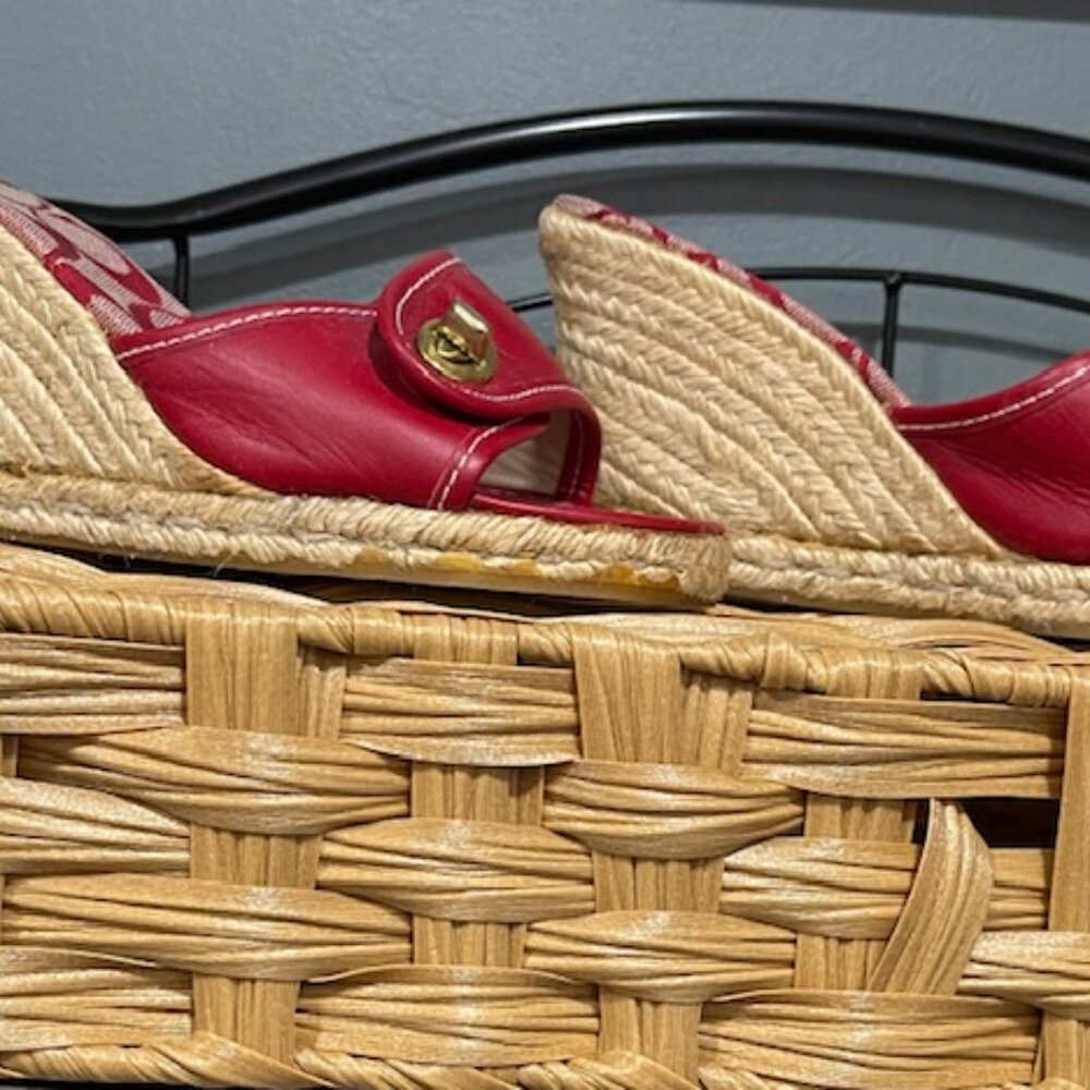 Red Coach Wedges with Gold Buckle Size 6 - Picture 4 of 5